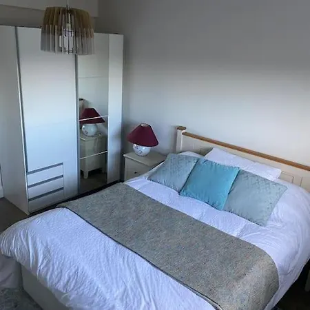 Relaxing Seaside In Garryvoe . Apartment Cork