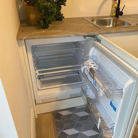 Apartament Relaxing Seaside In Garryvoe . *