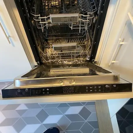 Relaxing Seaside In Garryvoe . *