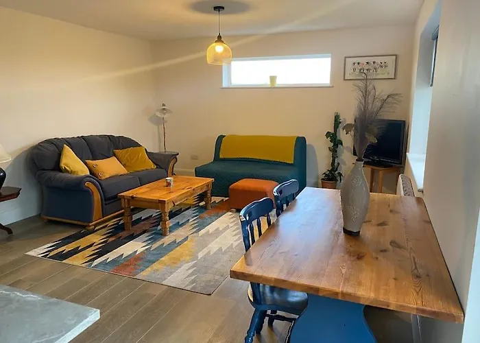 Daire Relaxing Seaside In Garryvoe .